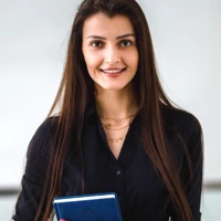 A portrait of Karolina Pająk from testimonial